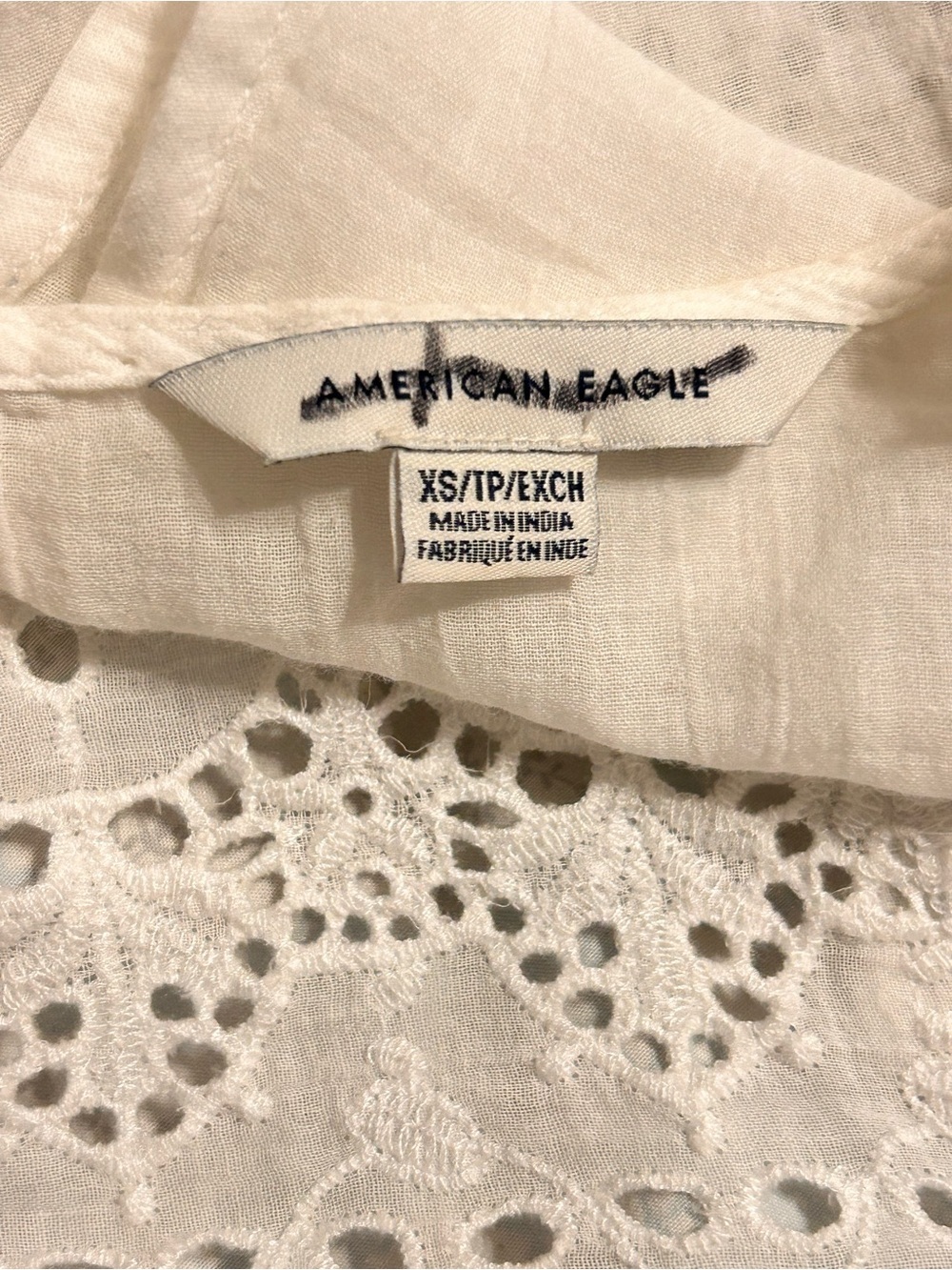 American Eagle Outfitters White Eyelet Lace Flare Sleeve Top Women XS Ethereal - Picture 7 of 12
